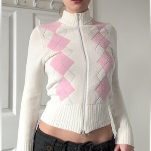 White and Pastel Pink Argyle Zip-Up Sweater Long sleeve soft girl coquette